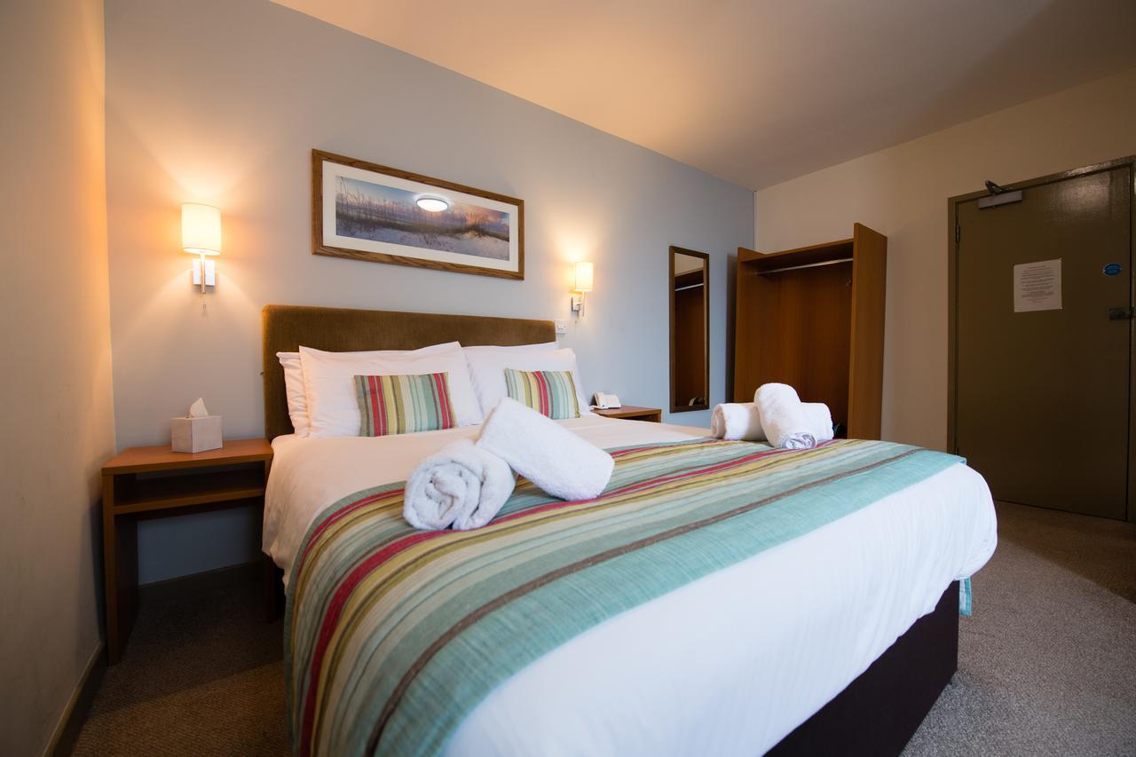 Monachty Hotel Аберерън Екстериор снимка